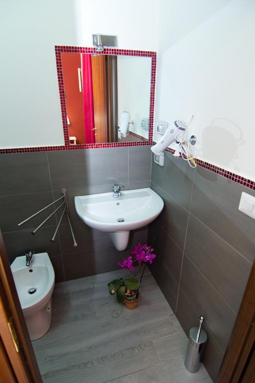 B&B Tifeo Villafranca Tirrena Buitenkant foto