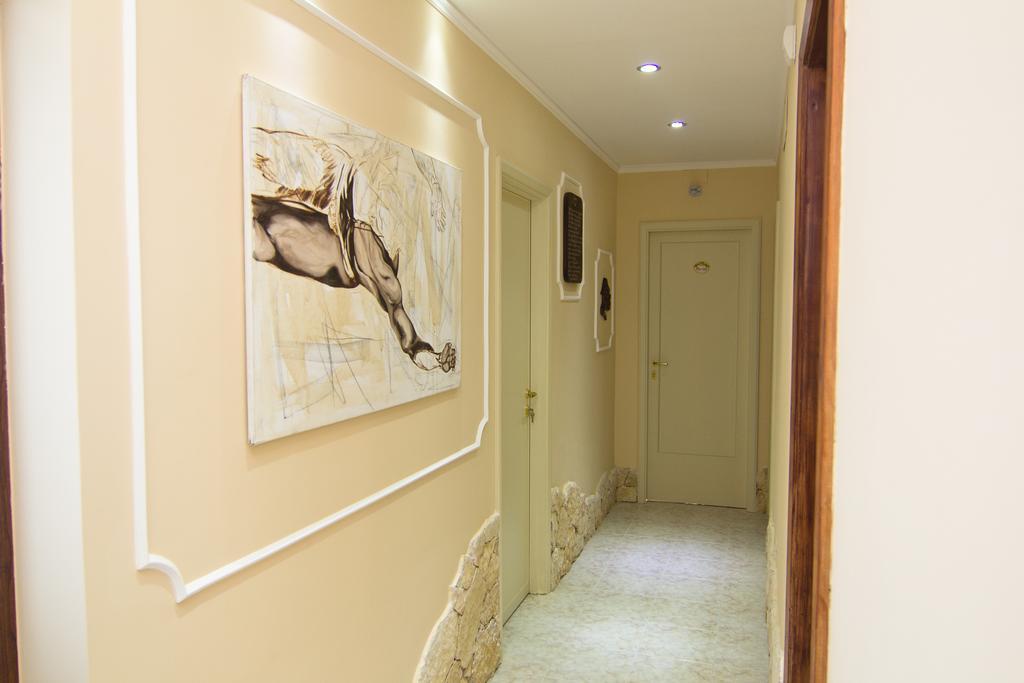 B&B Tifeo Villafranca Tirrena Buitenkant foto