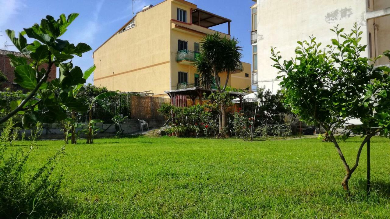 B&B Tifeo Villafranca Tirrena Buitenkant foto